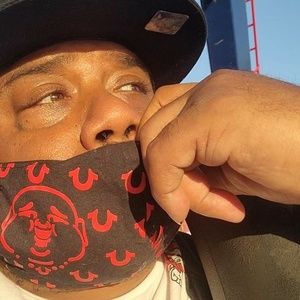 Meet your Posher, Hood